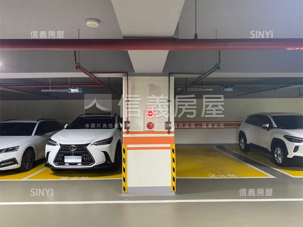 水光山色▲景觀邊間雙車位房屋室內格局與周邊環境