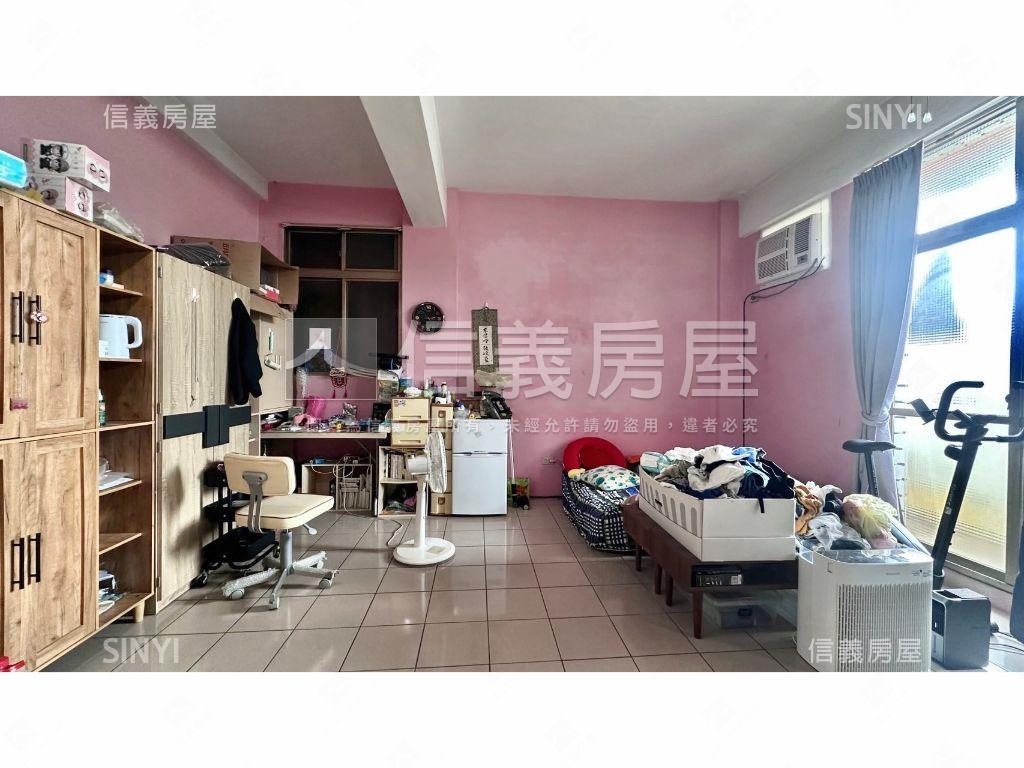 店長推薦臨路大面寬美透天房屋室內格局與周邊環境