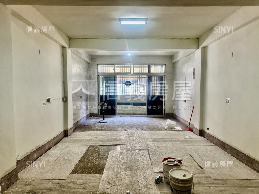人潮商圈店面透天稀有釋出房屋室內格局與周邊環境