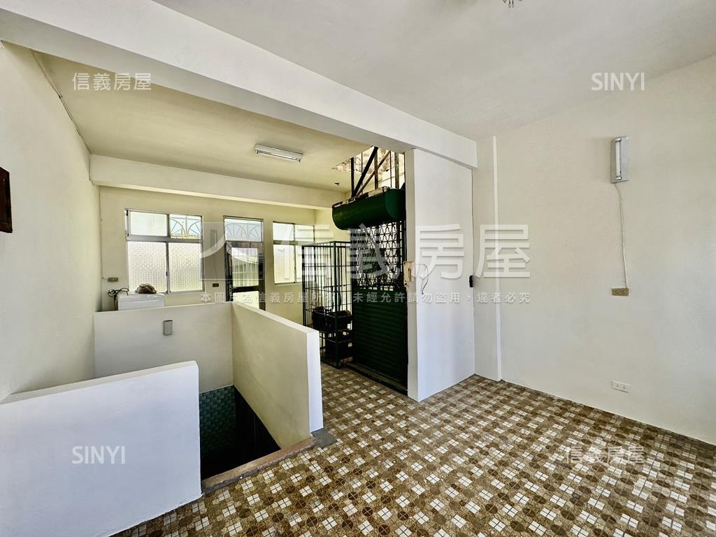 鄰近東門圓環透天店面房屋室內格局與周邊環境