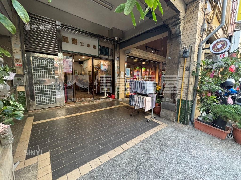 鄰近東門圓環透天店面房屋室內格局與周邊環境