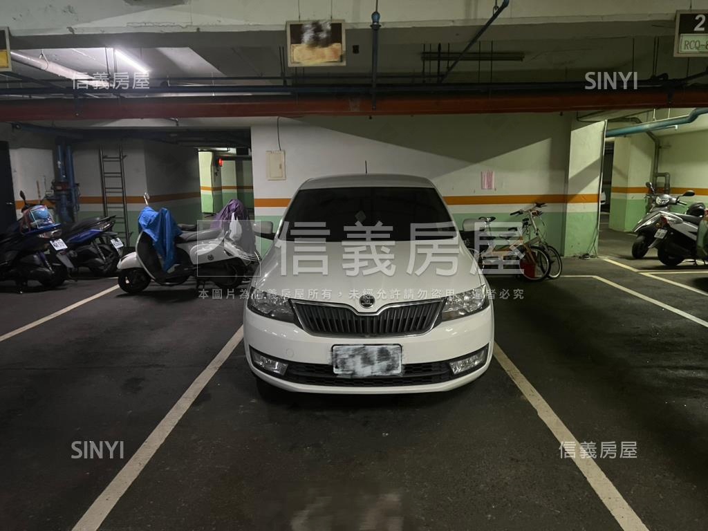 慕夏衛浴開窗景觀套房車位房屋室內格局與周邊環境