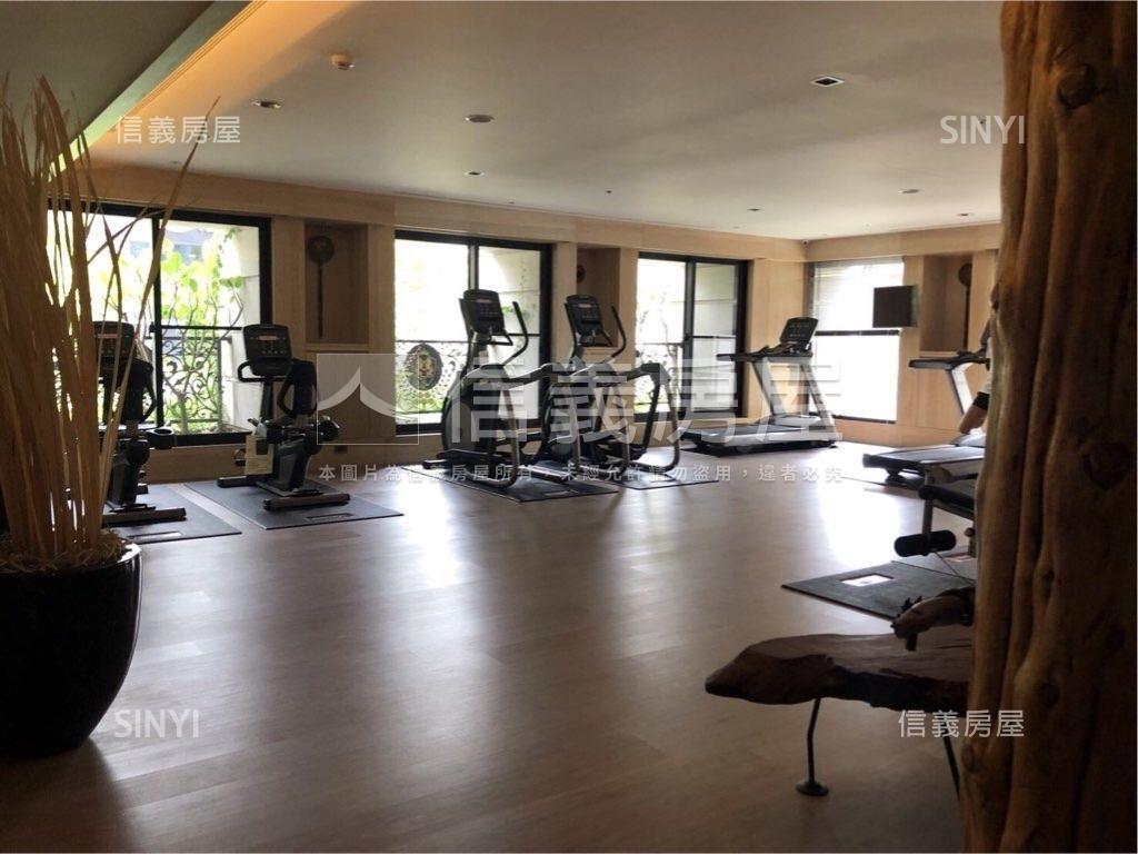 七期哲園方邸高樓視野戶房屋室內格局與周邊環境