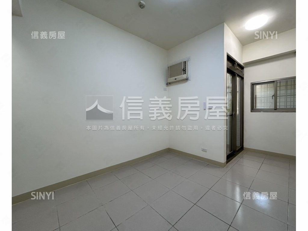 近園區光復路方正套房房屋室內格局與周邊環境