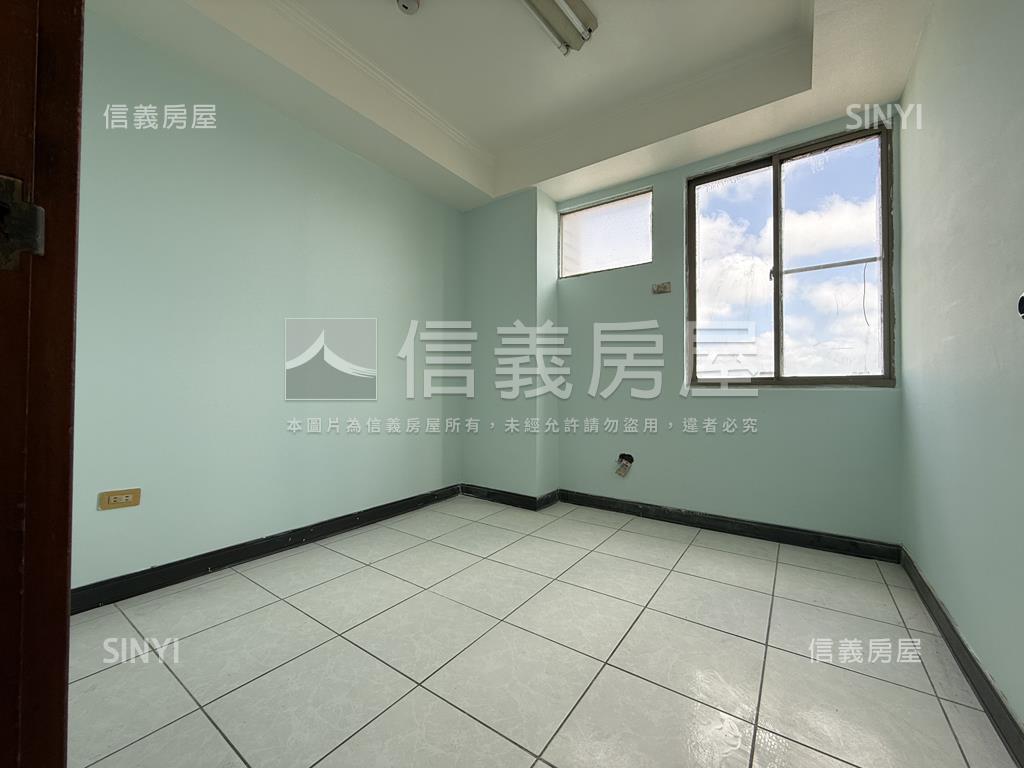 文南商圈御品雲景三房平車房屋室內格局與周邊環境