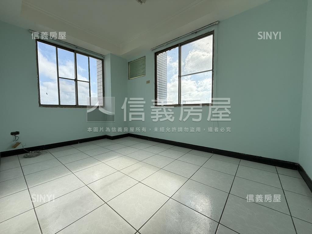 文南商圈御品雲景三房平車房屋室內格局與周邊環境