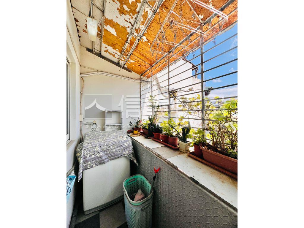 三面採光捷運旁精美美寓房屋室內格局與周邊環境