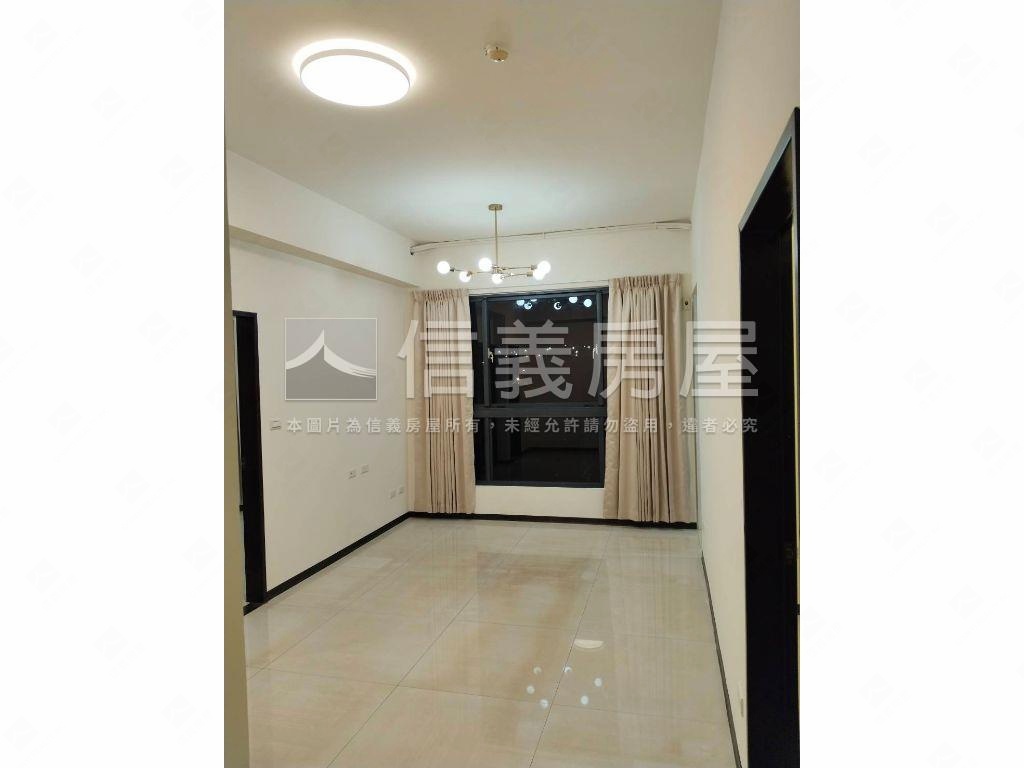 幸福公園２面公園兩房車位房屋室內格局與周邊環境