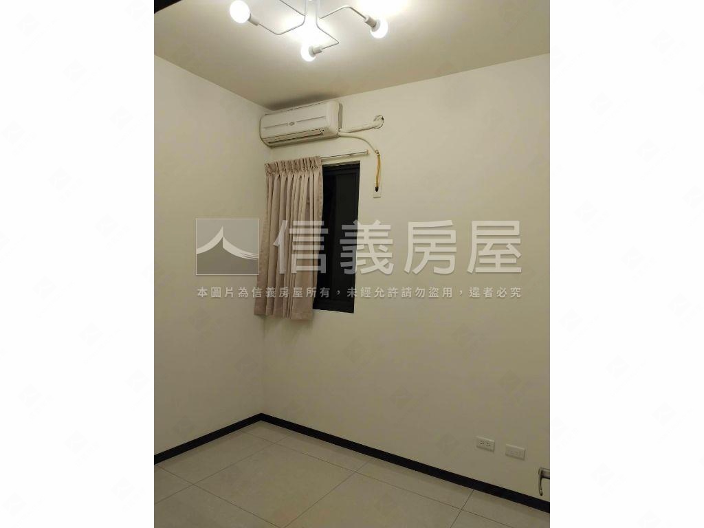 幸福公園２面公園兩房車位房屋室內格局與周邊環境