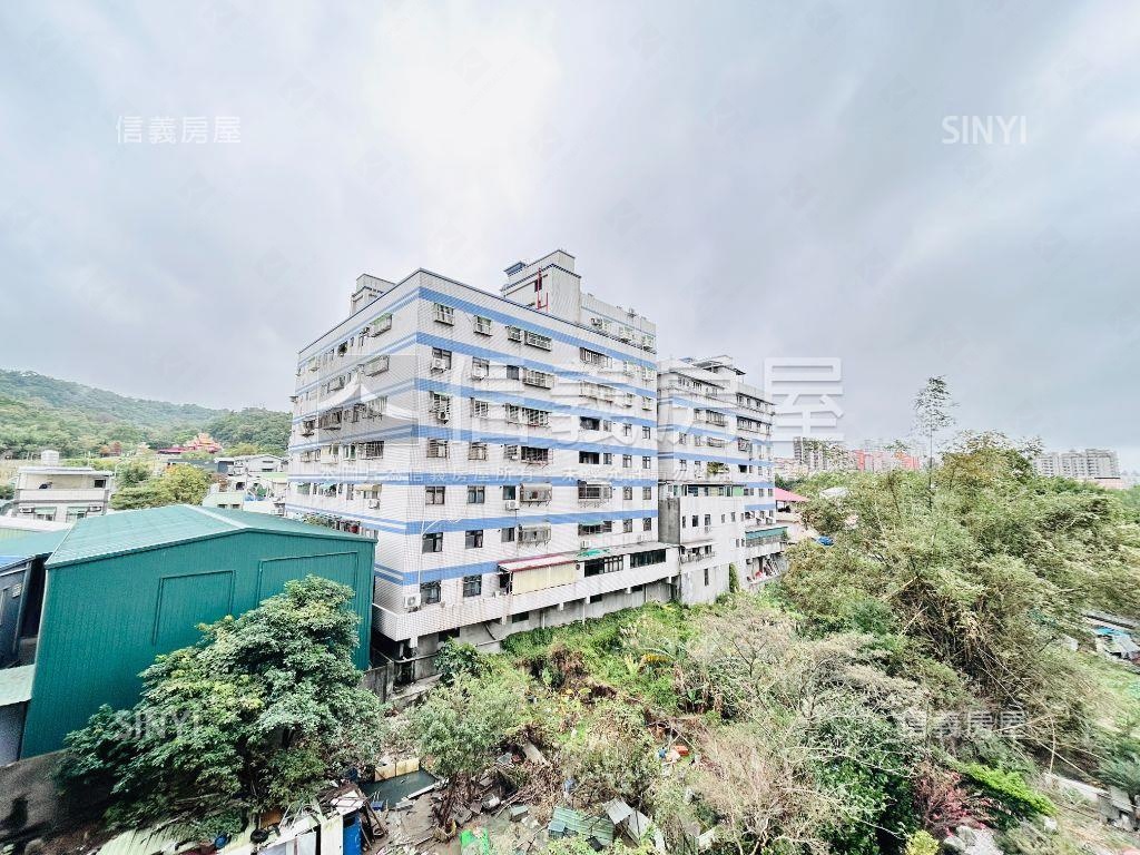 幸福公園２兩房車位房屋室內格局與周邊環境