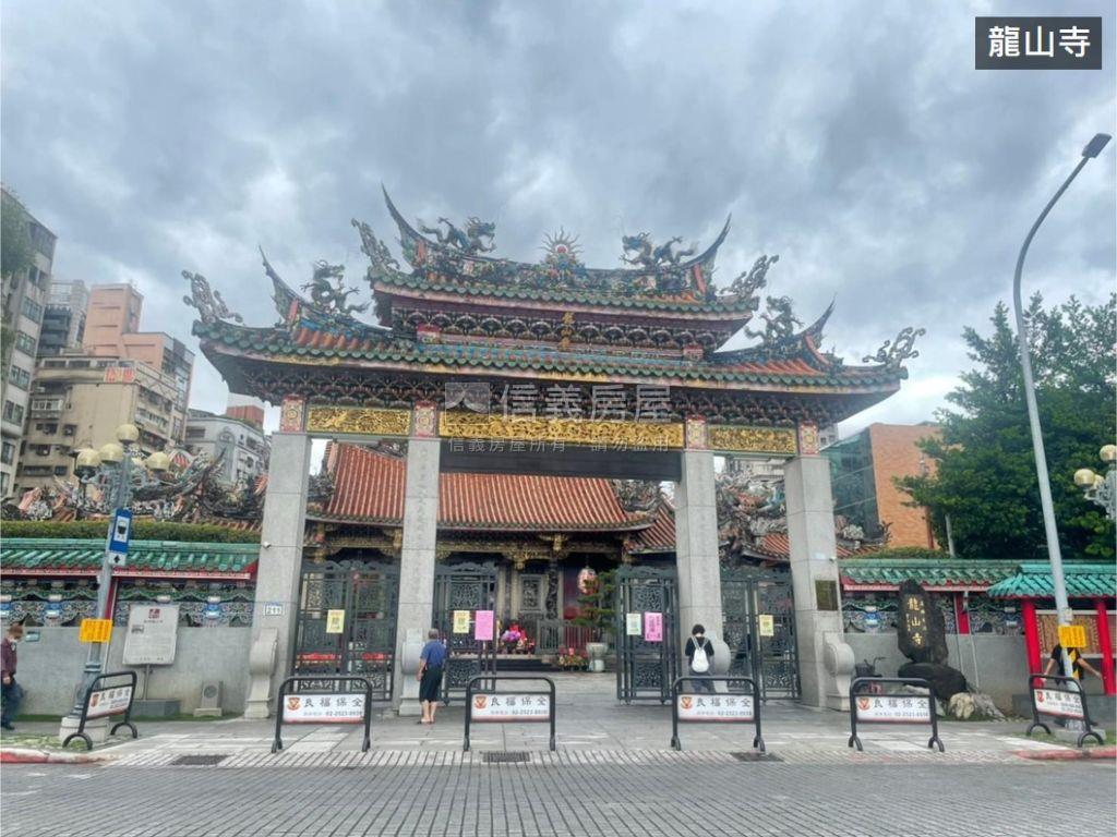 整理中暫勿介紹房屋室內格局與周邊環境