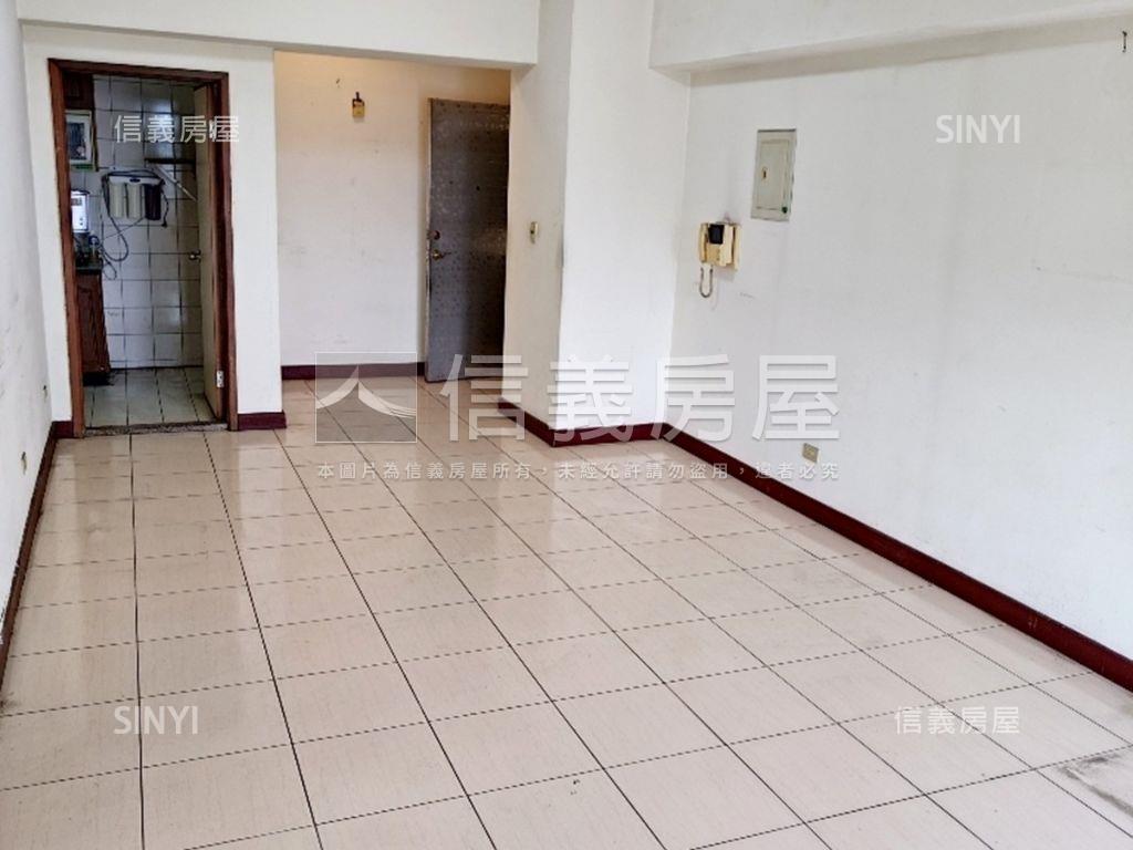 貿商高樓採光三房房屋室內格局與周邊環境