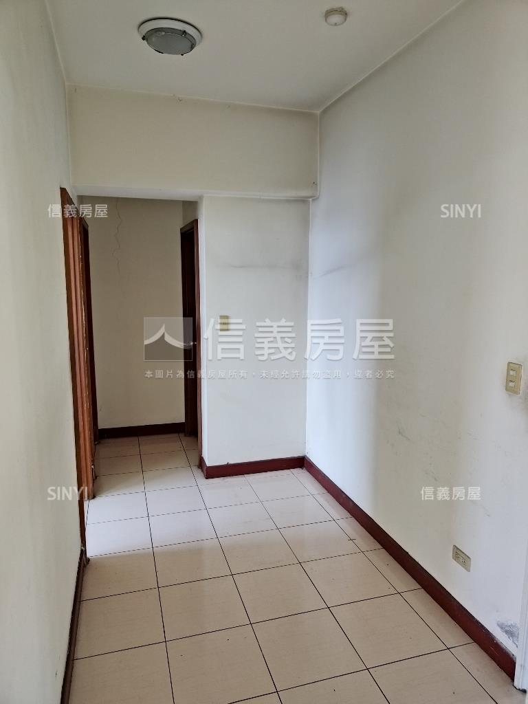 貿商高樓採光三房房屋室內格局與周邊環境