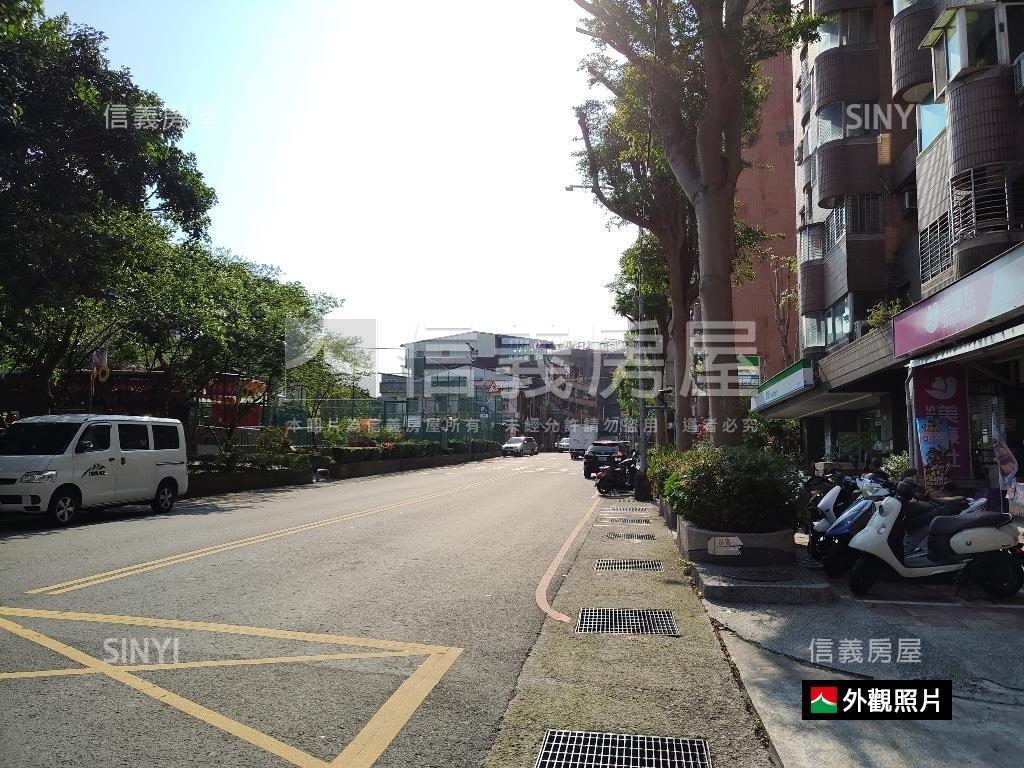 貿商高樓採光三房房屋室內格局與周邊環境