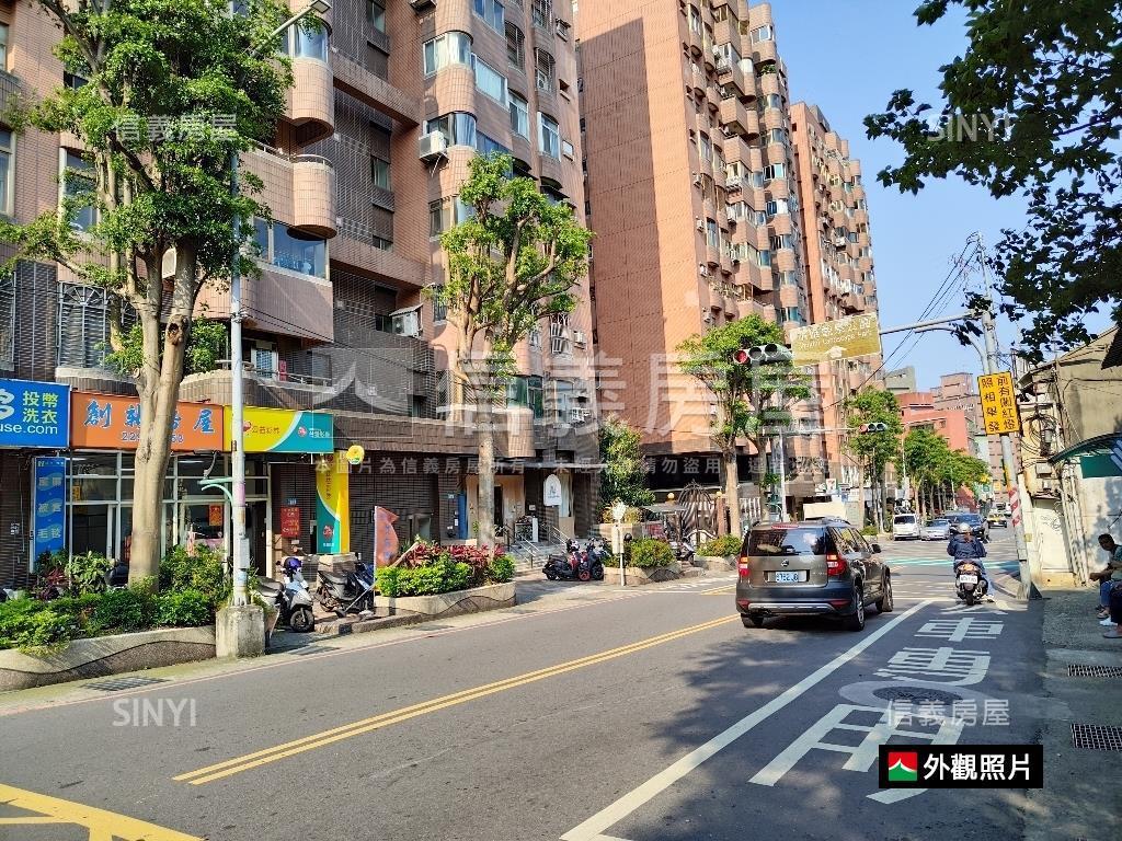 貿商高樓採光三房房屋室內格局與周邊環境