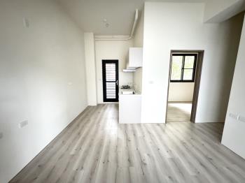 縣府厚居Ｃ棟平面車位３房