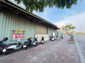 萬年路★面寬約１５米店地