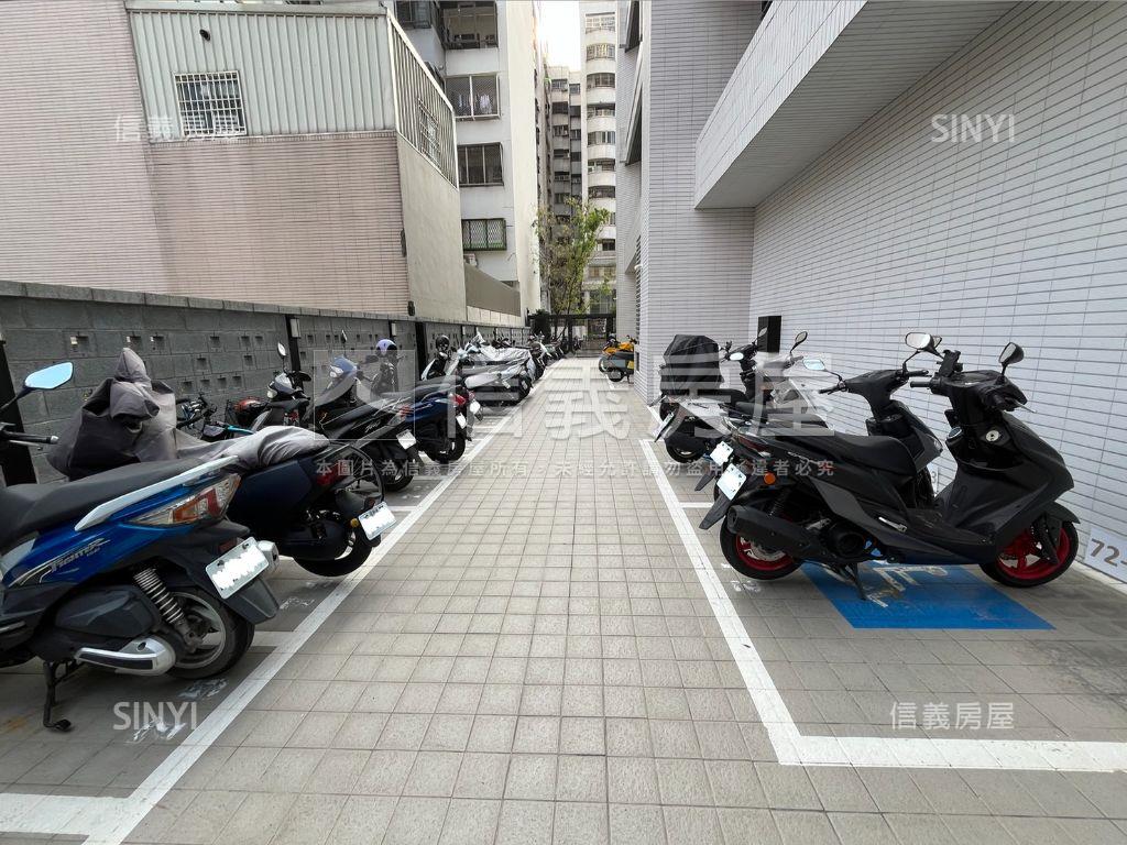 來看～永信３房平車房屋室內格局與周邊環境