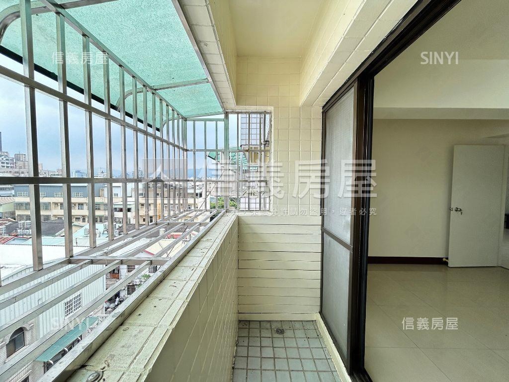 超商旁視野戶三房平車房屋室內格局與周邊環境