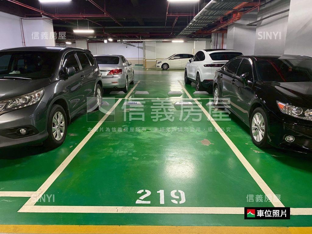 面國小峰華苑視野４房平車房屋室內格局與周邊環境