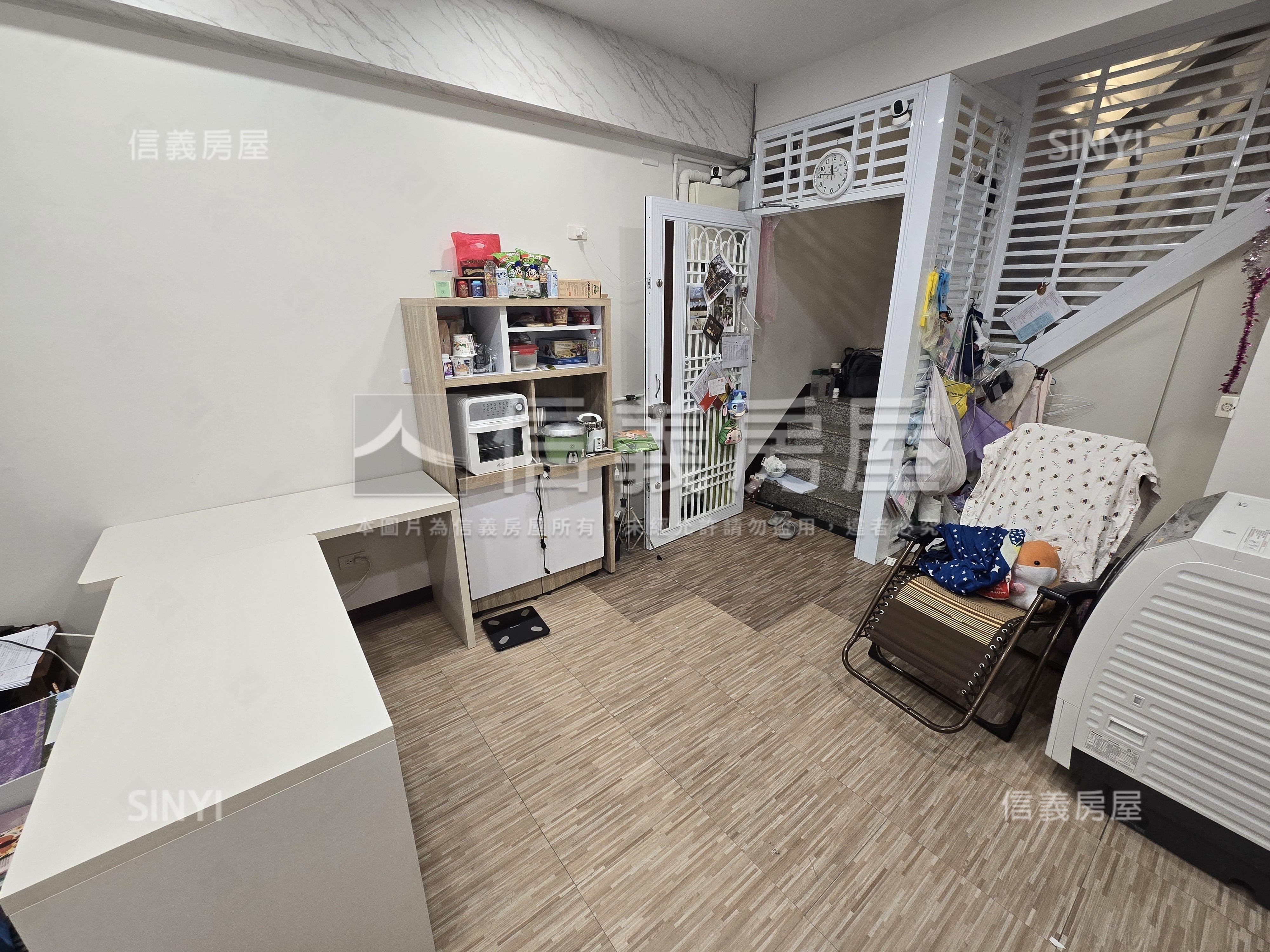 中華長億工作室美樓店平車房屋室內格局與周邊環境