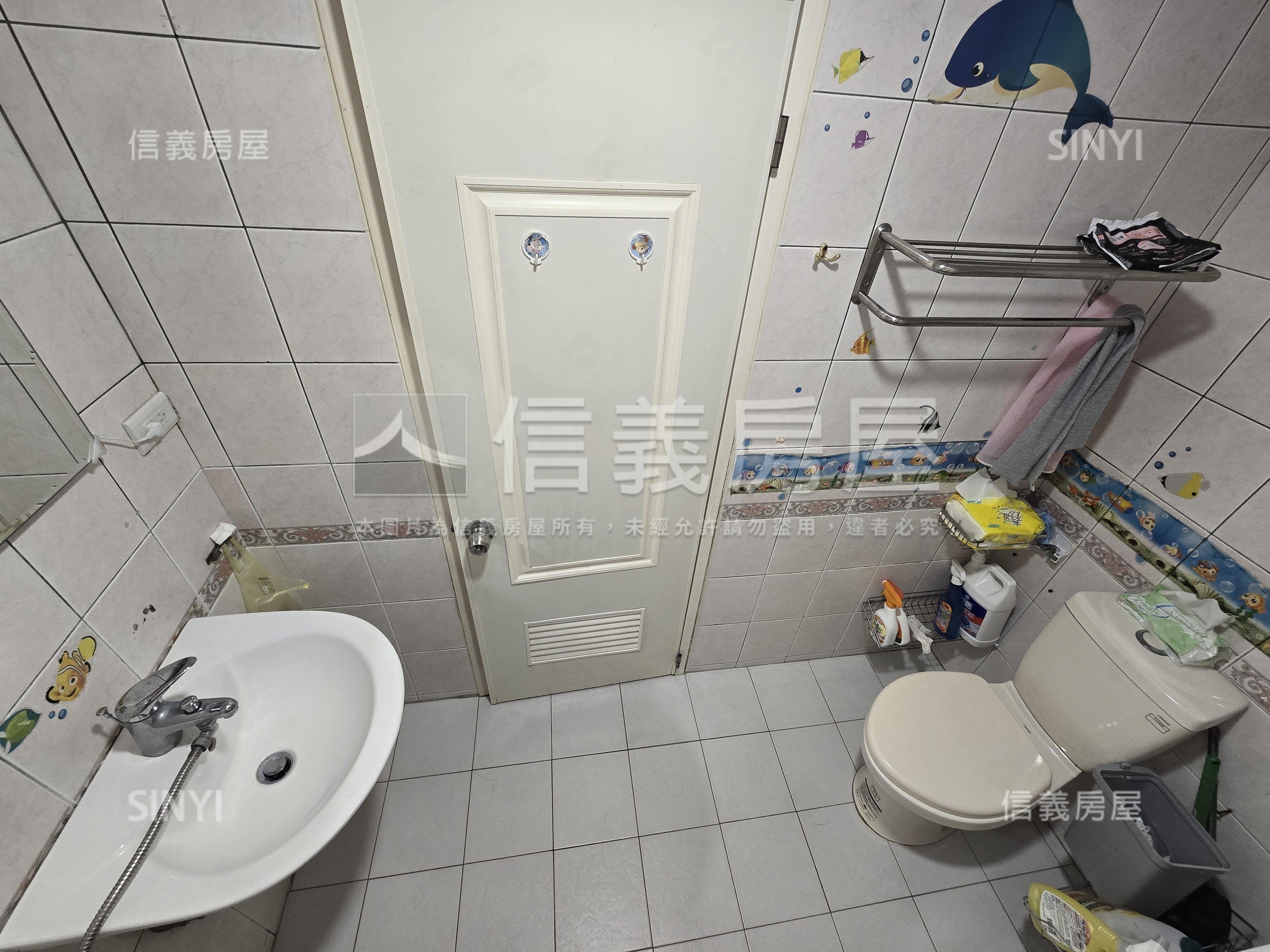 中華長億工作室美樓店平車房屋室內格局與周邊環境