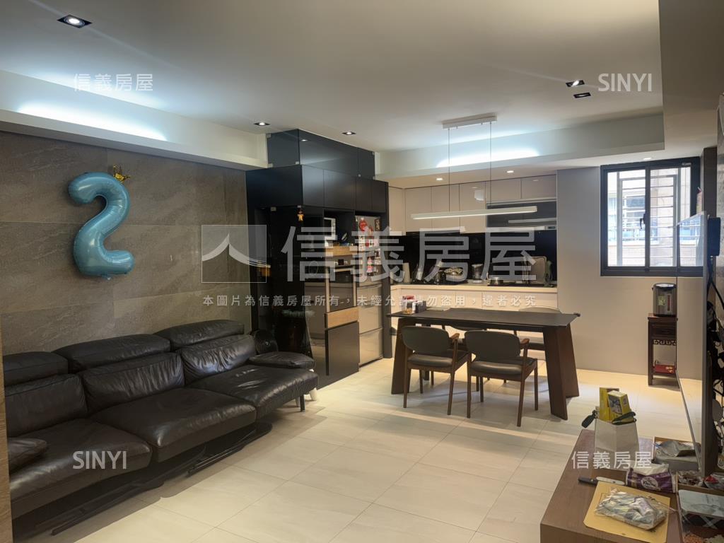 精緻典雅方正獨棟華廈房屋室內格局與周邊環境