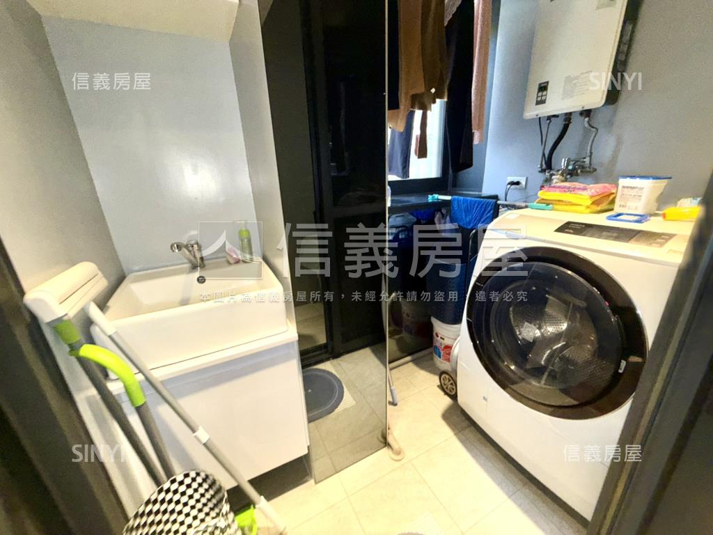 精緻典雅方正獨棟華廈房屋室內格局與周邊環境