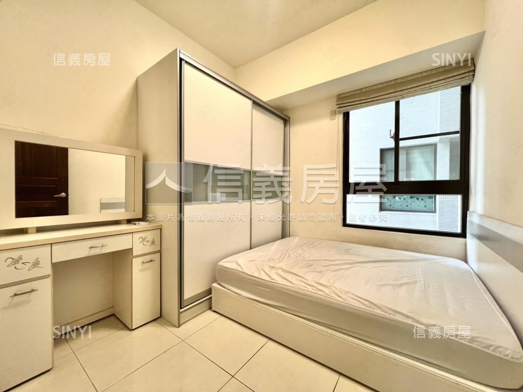 站前。稀有格局兩房平車房屋室內格局與周邊環境