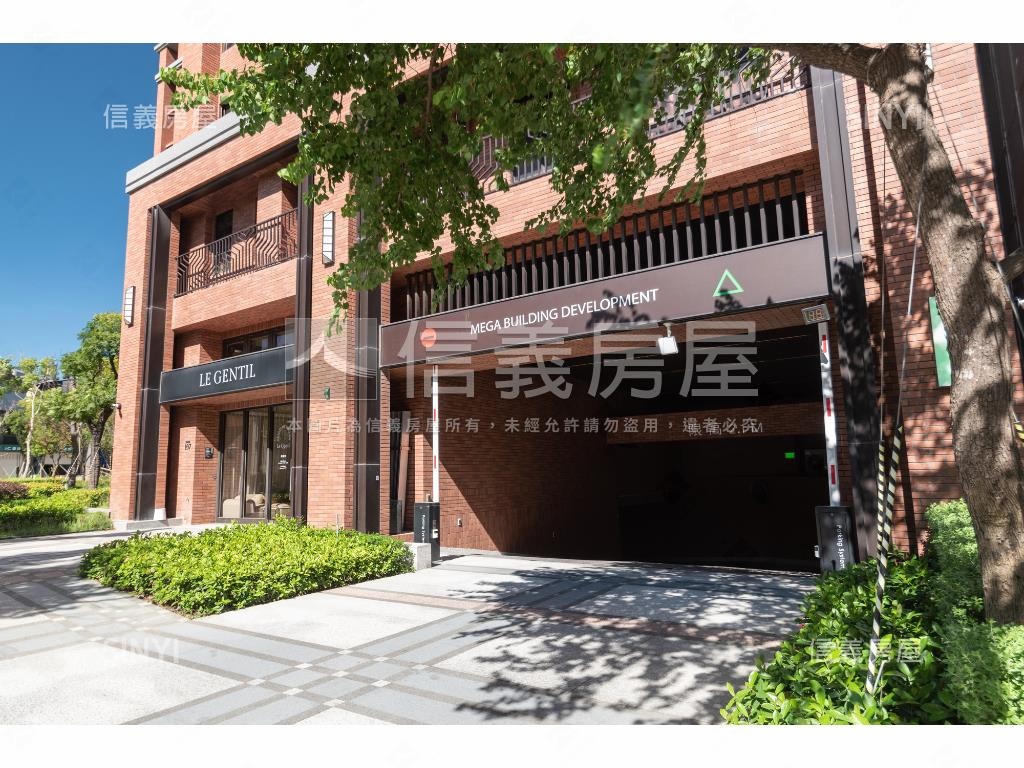 名邸●英倫花園。綠意盎然房屋室內格局與周邊環境