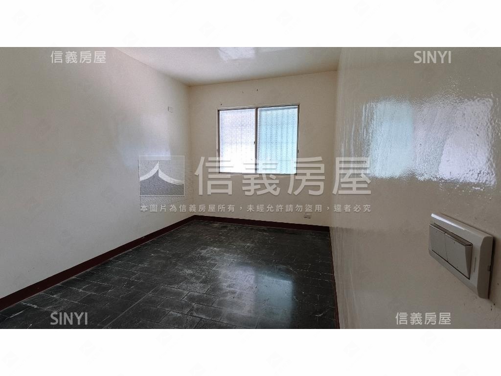 前鎮鎮東小資公寓一樓房屋室內格局與周邊環境