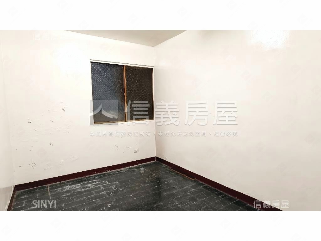 前鎮鎮東小資公寓一樓房屋室內格局與周邊環境