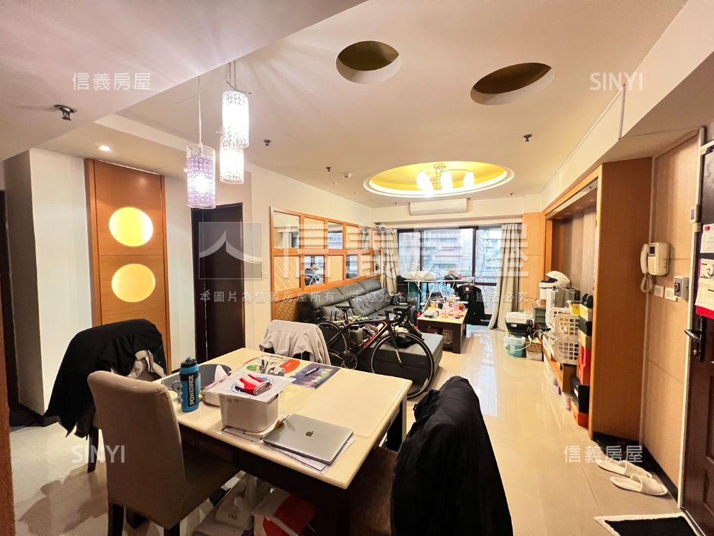 歐洲桂冠高樓三房車位房屋室內格局與周邊環境