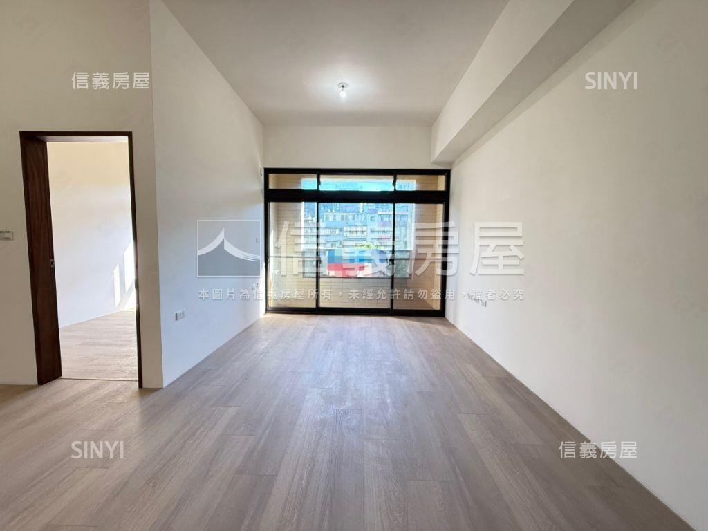 泉泓沐風３房●正面公園房屋室內格局與周邊環境