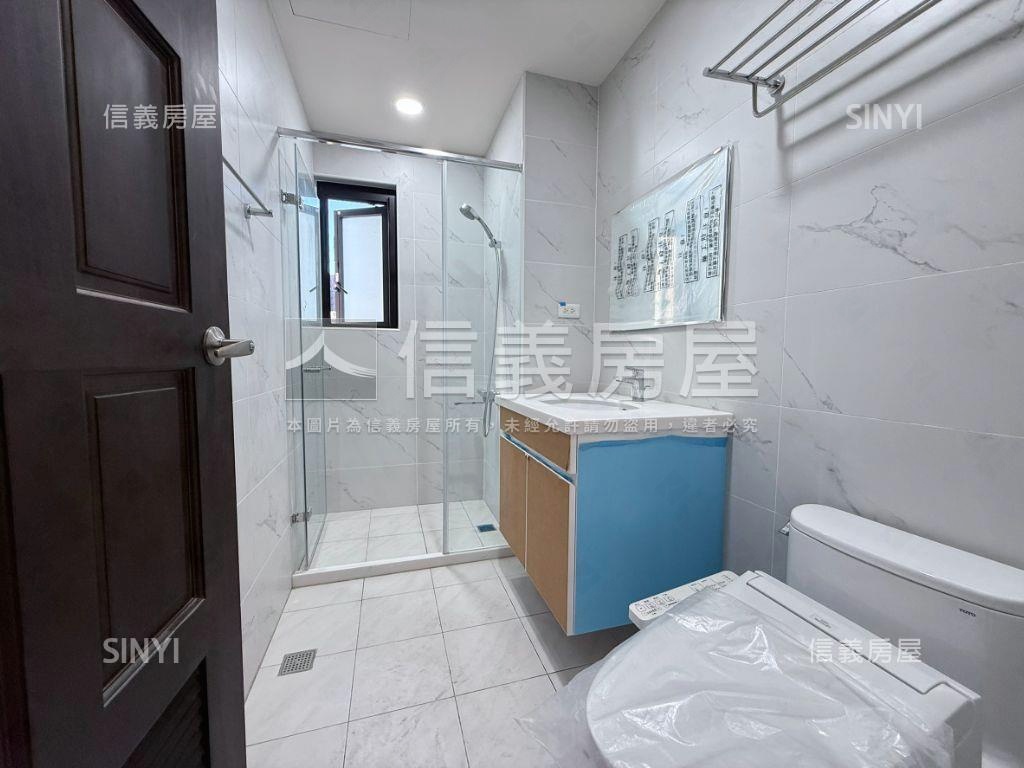 泉泓沐風３房●正面公園房屋室內格局與周邊環境