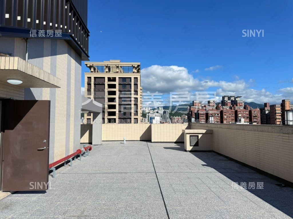 泉泓沐風３房●正面公園房屋室內格局與周邊環境