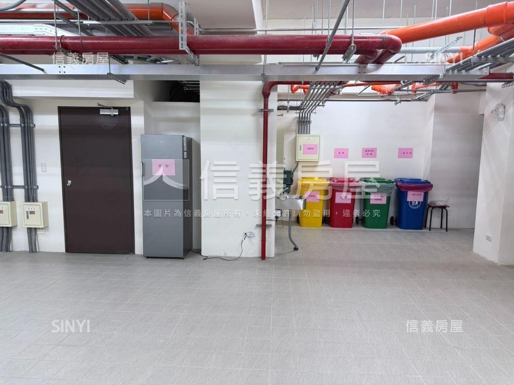 泉泓沐風３房●正面公園房屋室內格局與周邊環境