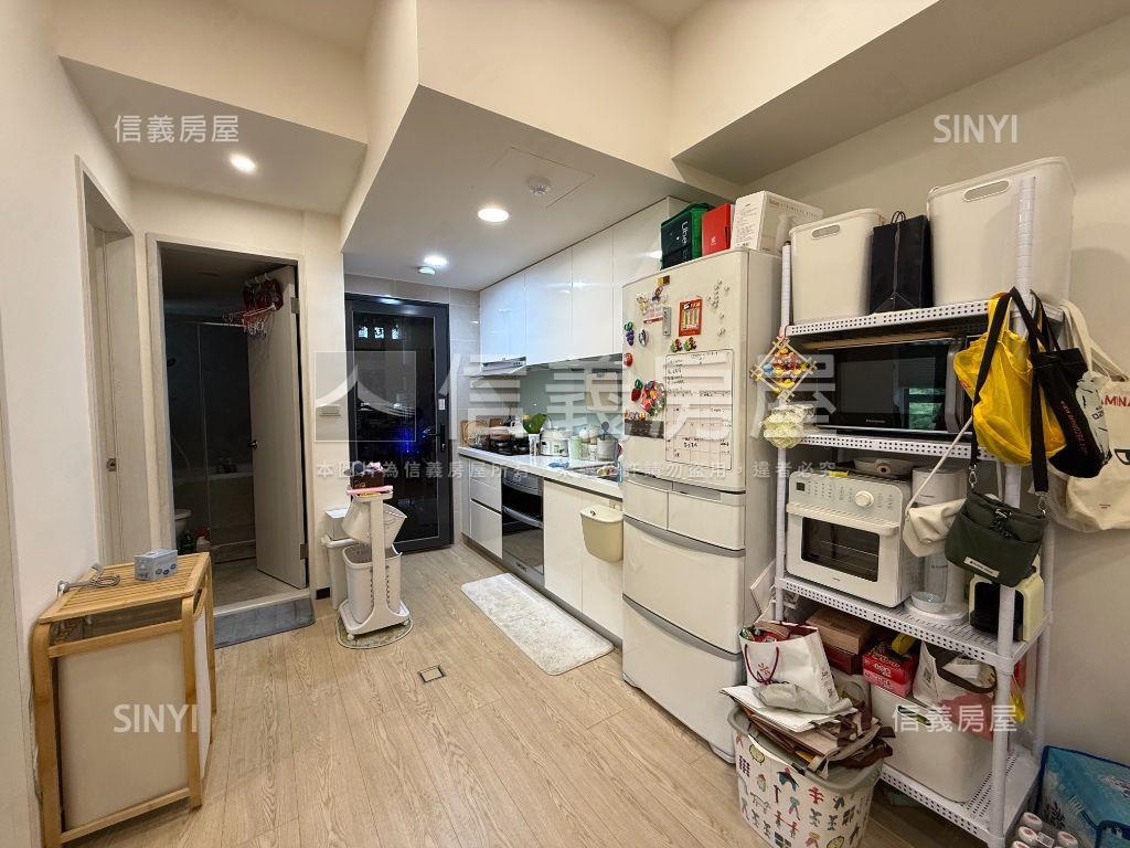 仁義新大欣兩房車位房屋室內格局與周邊環境