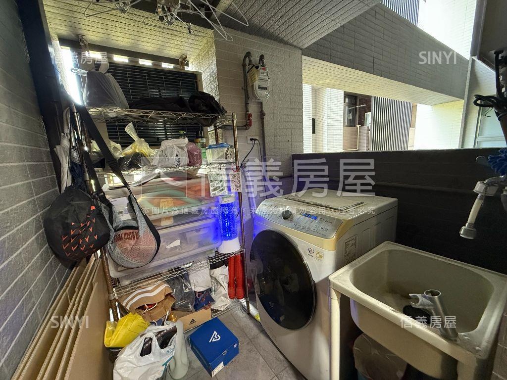 仁義新大欣兩房車位房屋室內格局與周邊環境