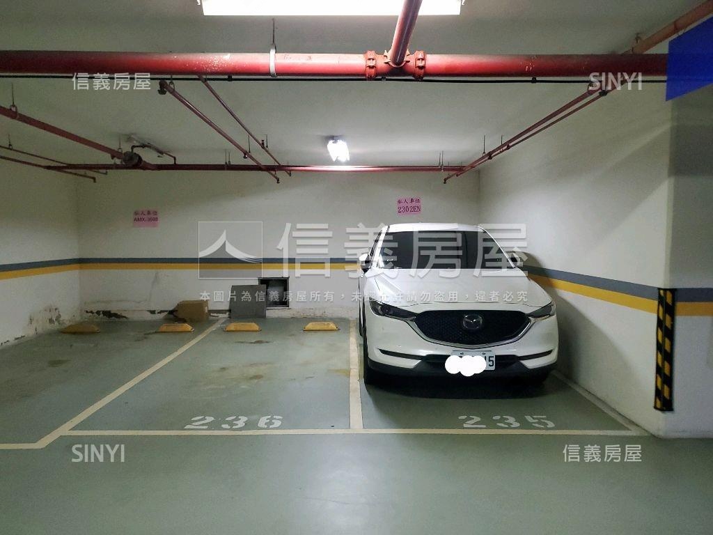 麒園坡平車位房屋室內格局與周邊環境