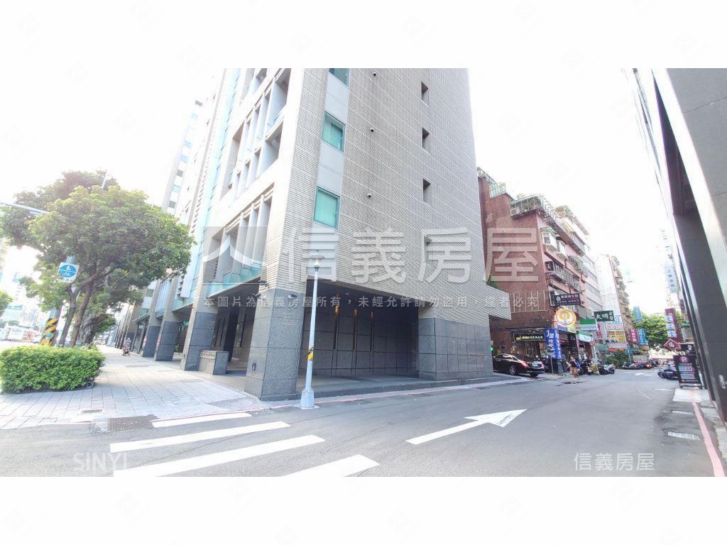 麒園坡平車位房屋室內格局與周邊環境