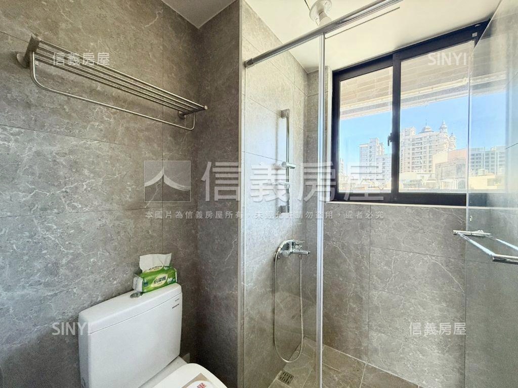 校園首席＊鑽品首綻３房房屋室內格局與周邊環境