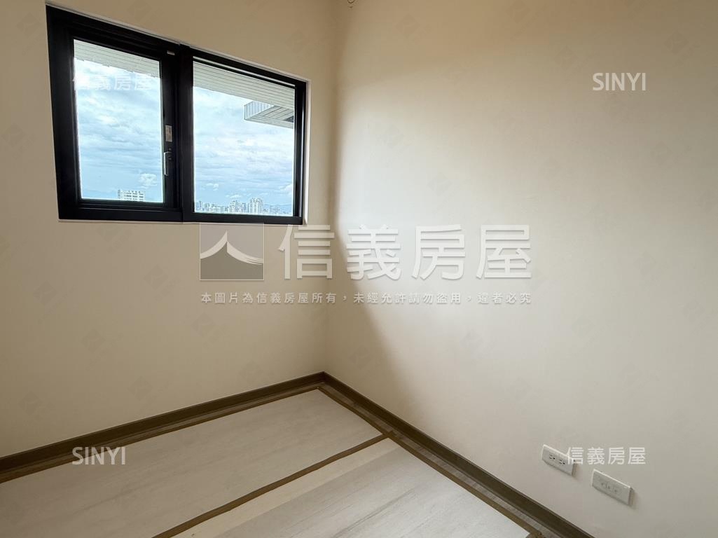 萊茵水花園三房平面車位房屋室內格局與周邊環境