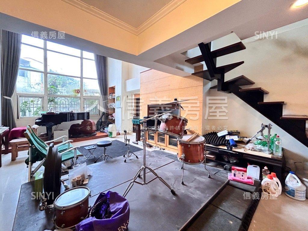 碧瑤山莊大坪數樓中樓房屋室內格局與周邊環境