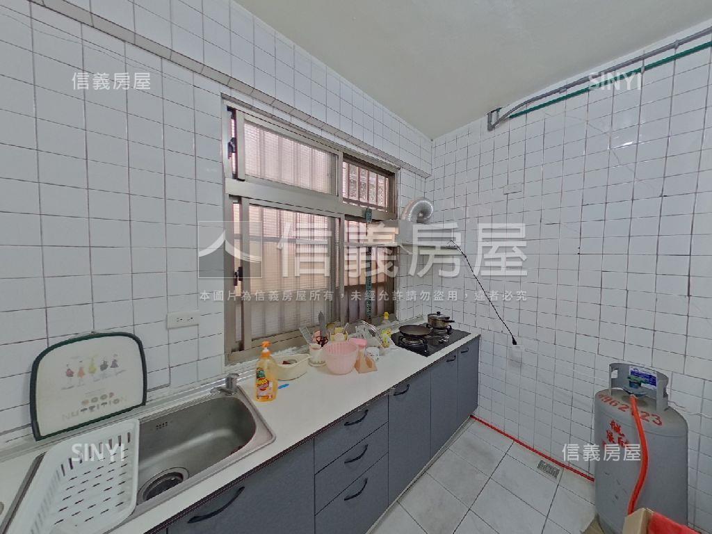 平鎮清幽陸橋透天房屋室內格局與周邊環境