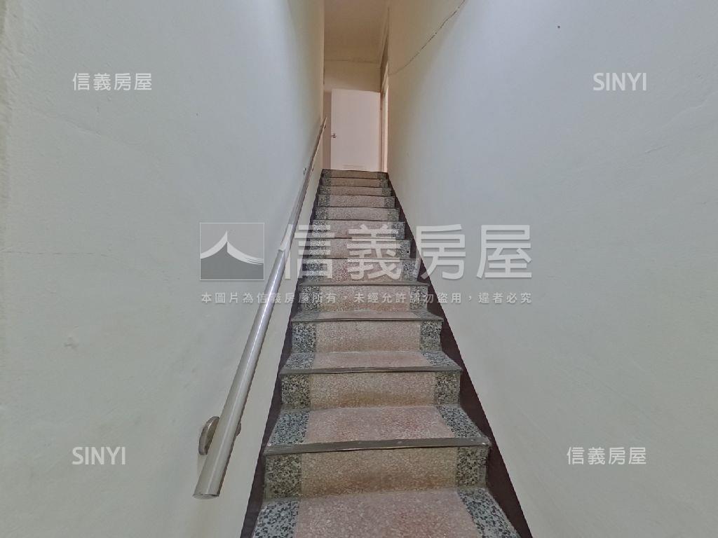 平鎮清幽陸橋透天房屋室內格局與周邊環境