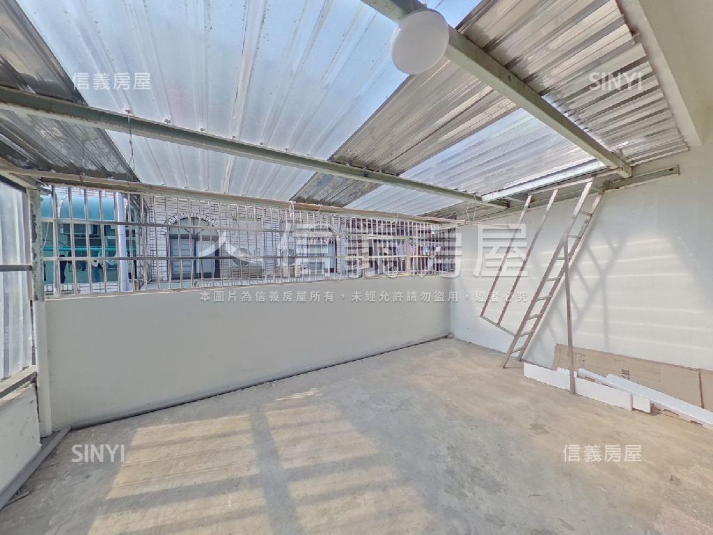 平鎮清幽陸橋透天房屋室內格局與周邊環境