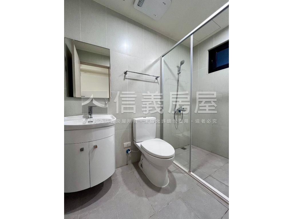 世紀行館房屋室內格局與周邊環境