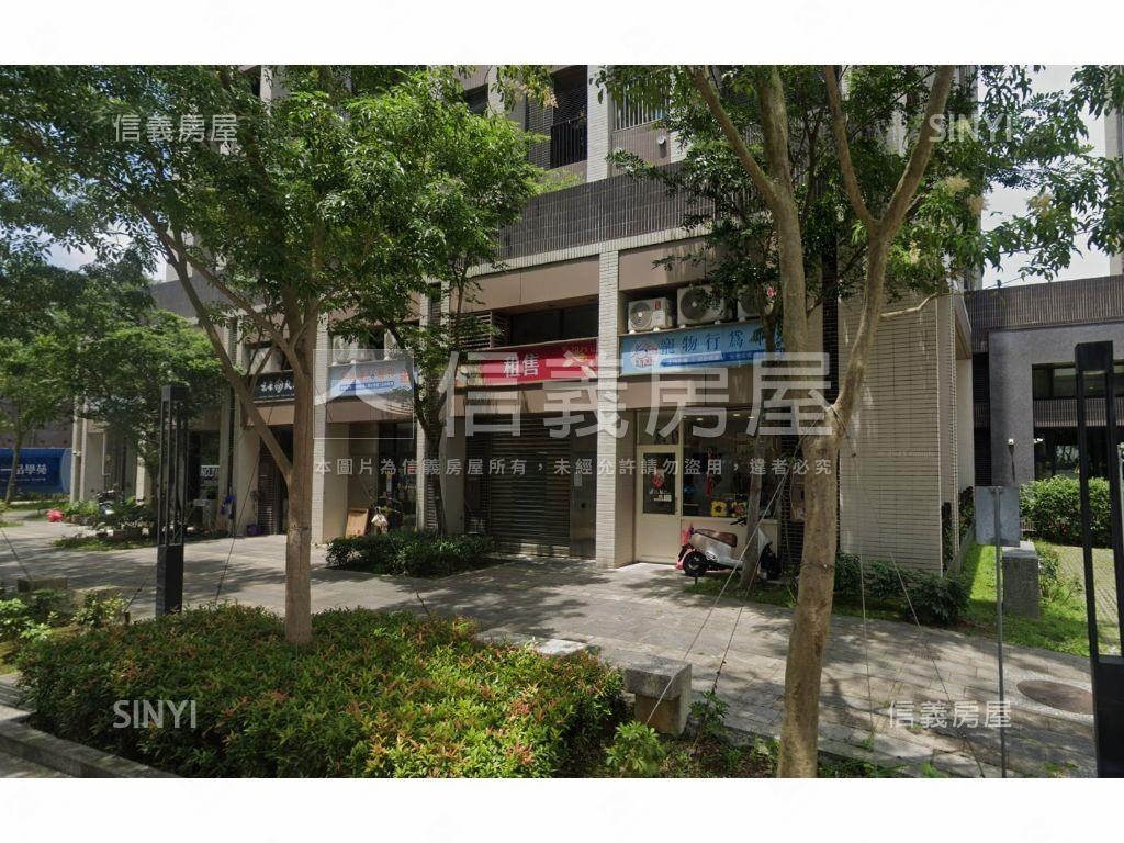 青和街四季平安挑高店面房屋室內格局與周邊環境