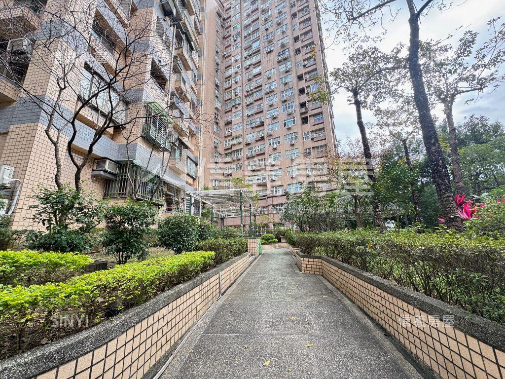 公園家高樓邊間美居房屋室內格局與周邊環境